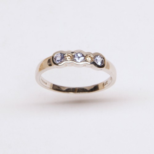 8-016  9ct White Gold Tanzanite + Diamond Half Eternity Ring Size N  